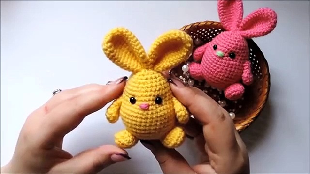 Sweet Easter Bunnies. Amigurumi Pattern
