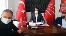 CHP Niğde İl Başkanlığı'nın, polis tarafından kaldırılan 