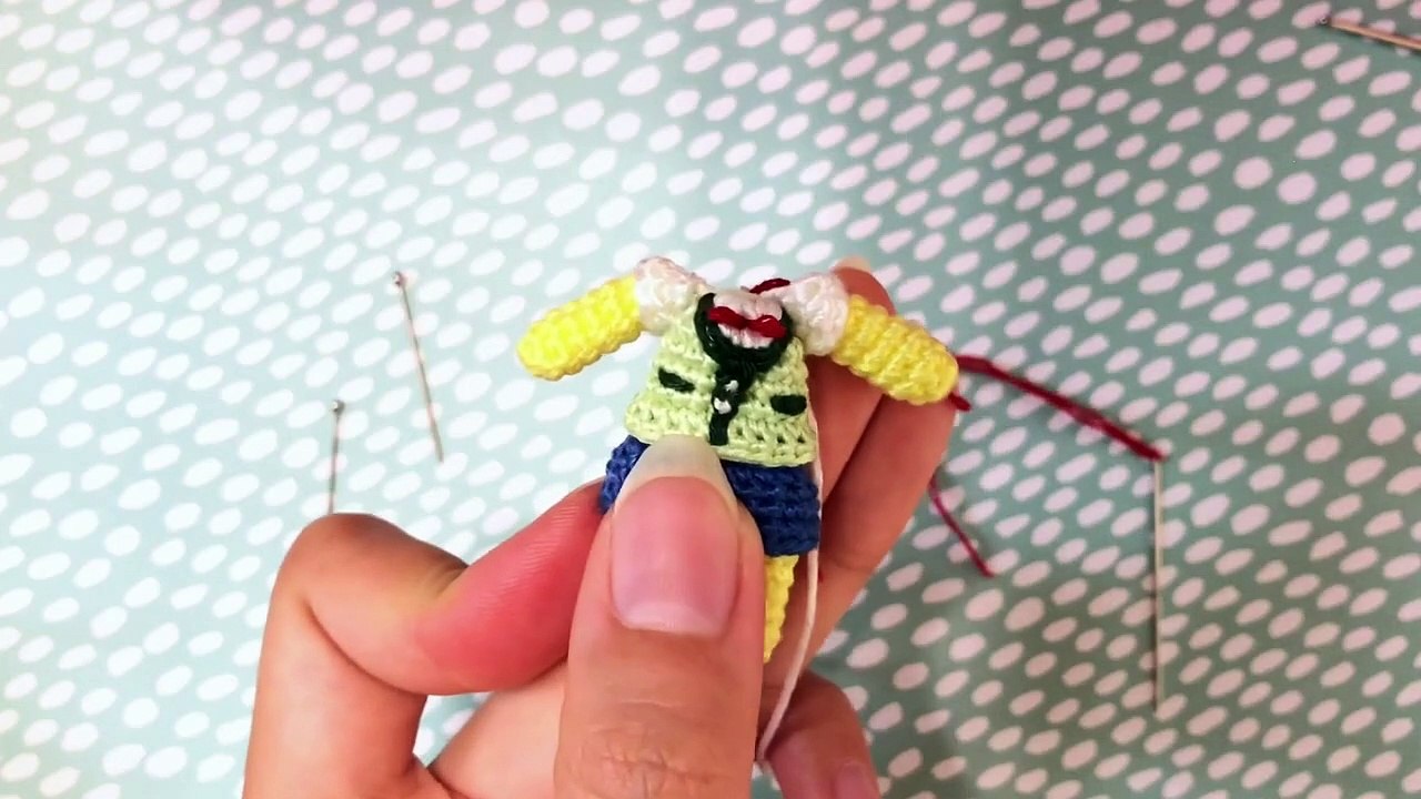 Animal Crossing Isabelle Crochet Tutorial (10/10)