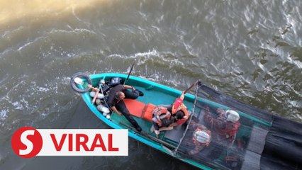 Man jumps off Penang Brigde to rescue wife