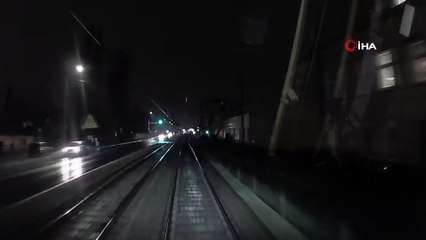 - Polonya’da genç kadın tramvayın altında kalmaktan son anda kurtuldu