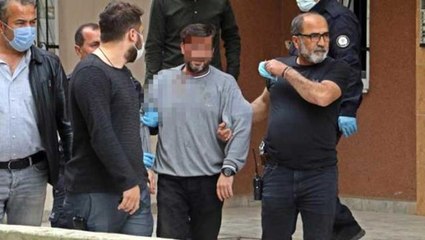 Bunalıma giren iki çocuk babası adam, bıçakla kendisine zarar verdi