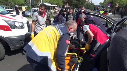 Otomobil, dönüşü yasak olan yola girdi: 5’i ağır 7 yaralı