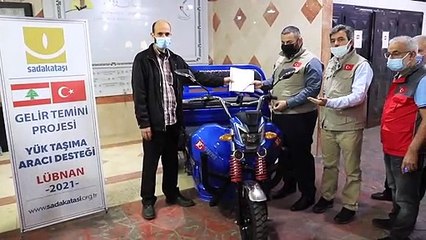 Binali Yıldırım ve ailesinden Lübnan’da mültecilere Ramazan yardımı