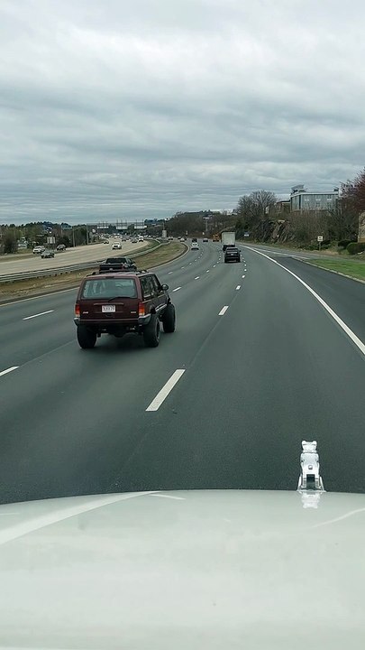 Vehicle with Very Wobbly Wheel