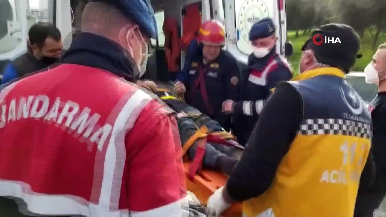 İznik-Karamürsel karayolunda hafriyat kamyonu devrildi: 1 yaralı