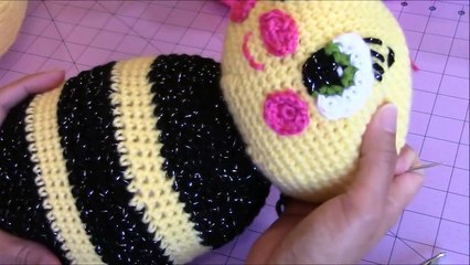 Helenmay Crochet Amigurumi Bee Part 2 Of 3 Diy Video Tutorial