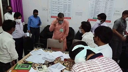 स्कूल शिक्षा राज्य मंत्री इंदर सिंह परमार ने कोविड कमांड कंट्रोल सेंटर का निरीक्षण किया