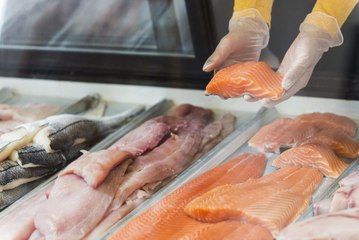 How to Buy the Best Salmon at the Grocery Store