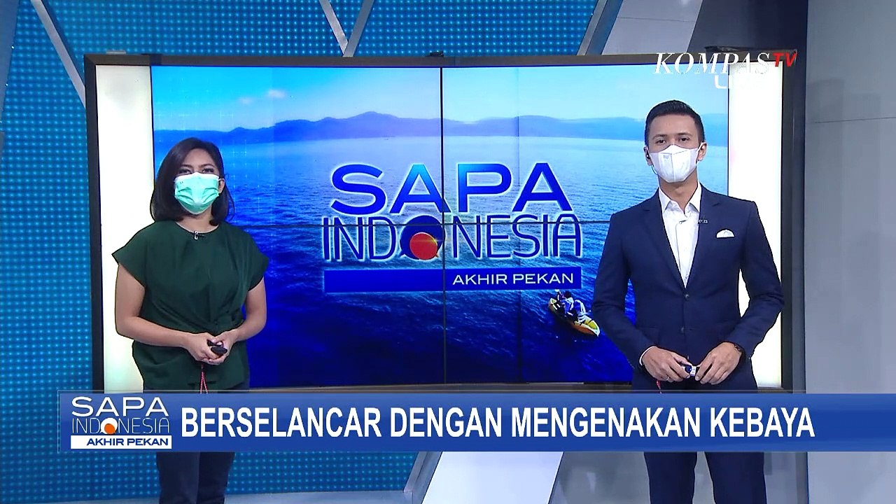 Peringati Hari Kartini, Sejumlah Wanita Indonesia dan WNA Berselancar dengan Kebaya