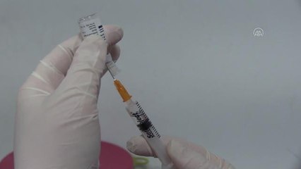 İftardan sonra aşılama devam ediyor