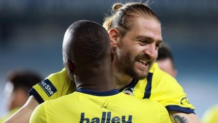 Asist yaptığı maçlarda takımına maç kaybettirmeyen Caner, istatistiklerde Messi'yi bile geride bıraktı