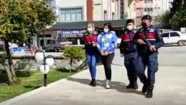 Evlenme vaadiyle dolandırdılar, parası olmayana senet imzalattılar