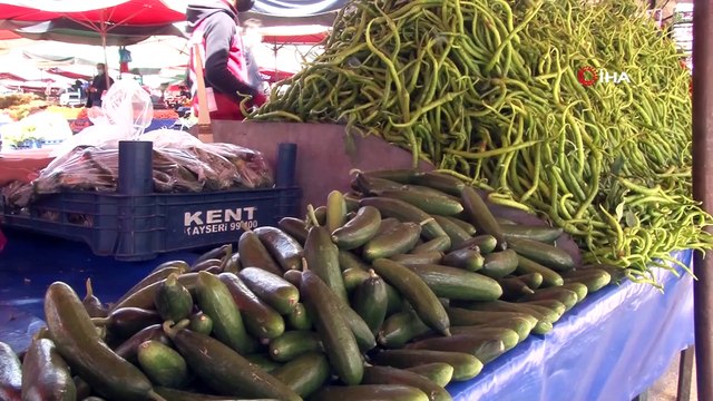 Ramazanın ilk haftasında semt pazarlarında salatalığa zam