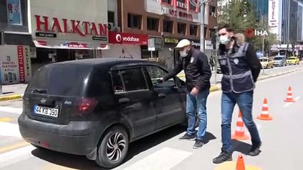 Van caddeleri 47 gün sonra yine boş kaldı