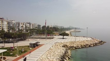 Cadde ve sokaklar boş kaldı