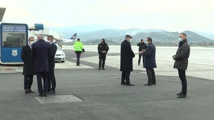 SARAYBOSNA - Türkiye'nin hibe ettiği 10 bin doz Kovid-19 aşısı Bosna Hersek'e ulaştı