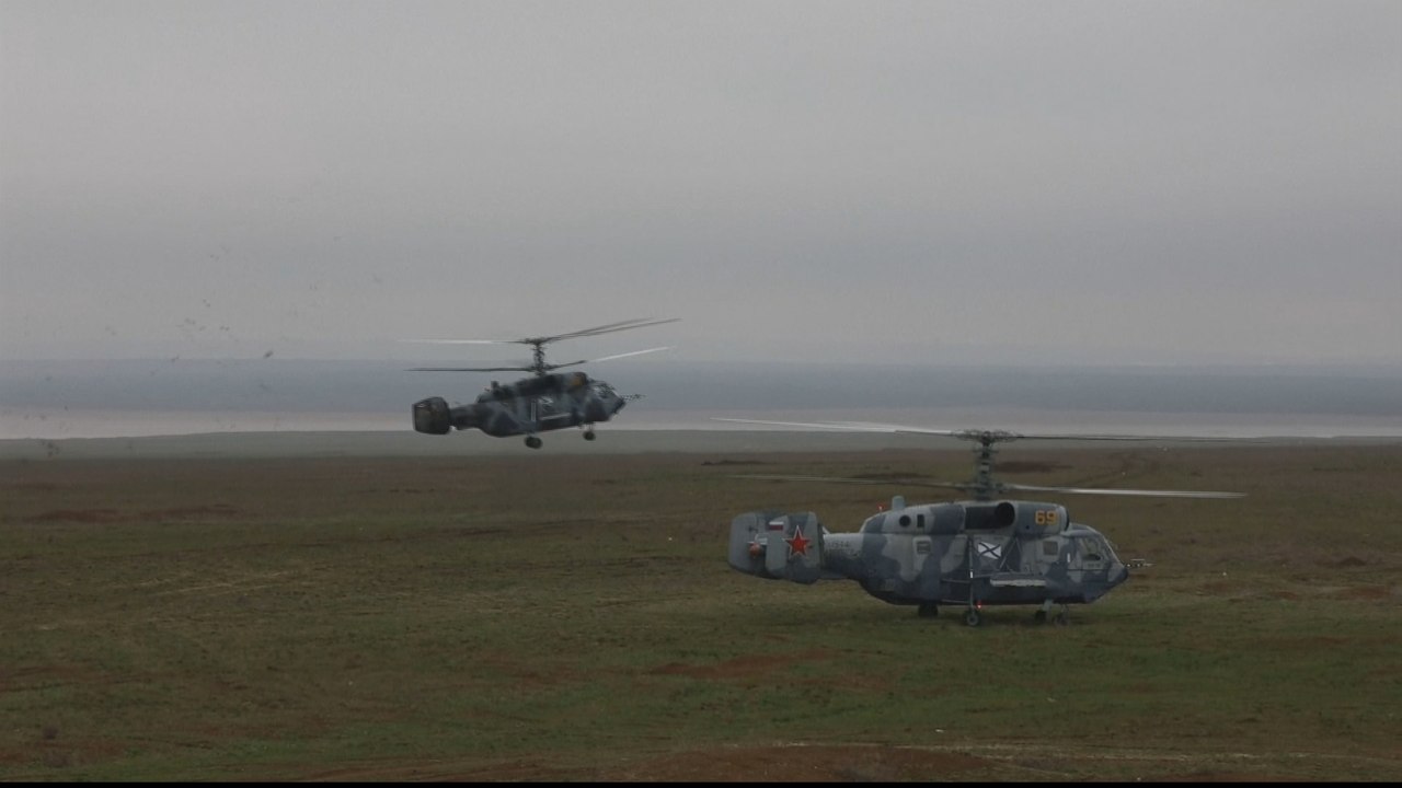 Ukraine border: Leaders call for Putin to pull back troops