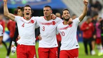 Milli futbolcu Hakan Çalhanoğlu'nun, PSG ile anlaştığı ortaya çıktı