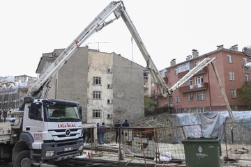 BAŞKAN TAŞDELEN: SAADET APARTMANI SAKİNLERİ EVLERİNE DÖNEBİLİR