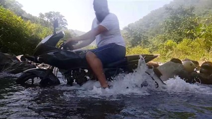 Pulsar 220 VS Water...   Masked Man: Astronaut...