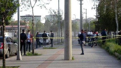 Diyarbakır'da parkta silahla 2 kişiyi yaralayan şahıs tutuklandı