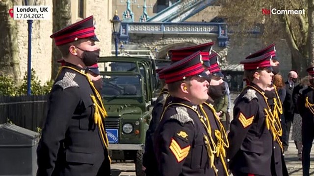 Minute of silence in London's Piccadilly Circus in homage to Prince Philip