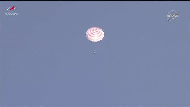 La nave rusa Soyuz MS-17 aterriza con éxito en Kazajistán con tres astronautas a bordo