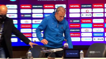 Abdullah Avcı: 'Son saniyede gol yemek üzdü'