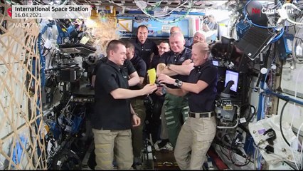 En imágenes | El aterrizaje de la nave Soyuz MS-17