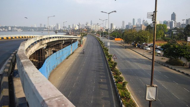 Does curfew help in containing spread of coronavirus?