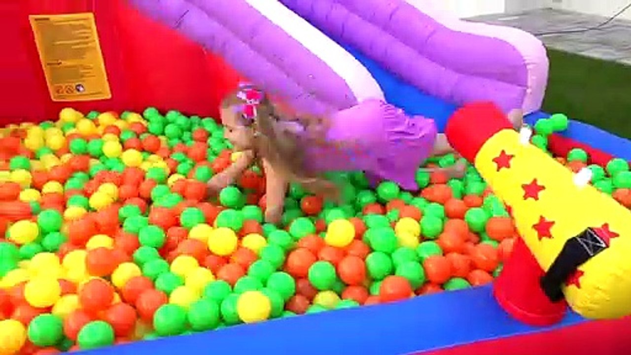 Diana Pretend Play Funny Candy Toy Story - Surprises And Toys Video For Children