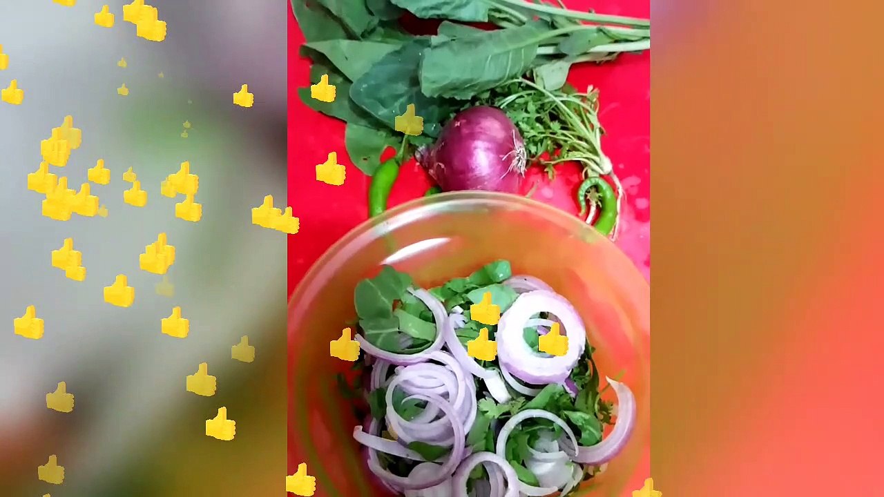 हलवाई जैसे स्वादिष्ट व कुरकुरे पकोड़े #Shorts #How to make Onion Spinach Coriander Leaves fitters #Pakora #भजिया By Safina kitchen