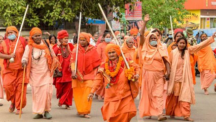 Juna Akhada exits Kumbh Mela after PM Modi's appeal