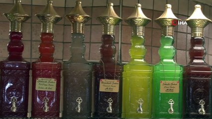 Kadıköy’de 600 yıllık tarifleri tercüme ettirdi, 48 çeşit şerbet üretti