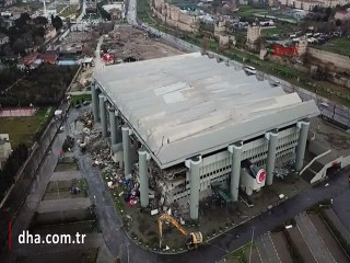 Abdi İpekçi Spor Salonu’nun yıkımına başlandı