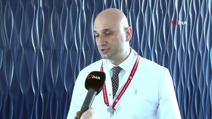 Télécharger la video: Bilim Kurulu Üyesi Kayıpmaz uyardı: “Ev içerisinde toplanma olmamalı, herkes hane halkıyla Ramazan ayını geçirmeli”