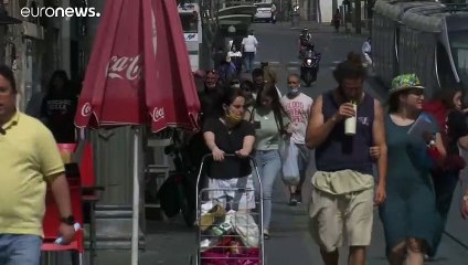 Halkın yarısından fazlasının aşılandığı İsrail'de açık havada maske zorunluluğu kalktı