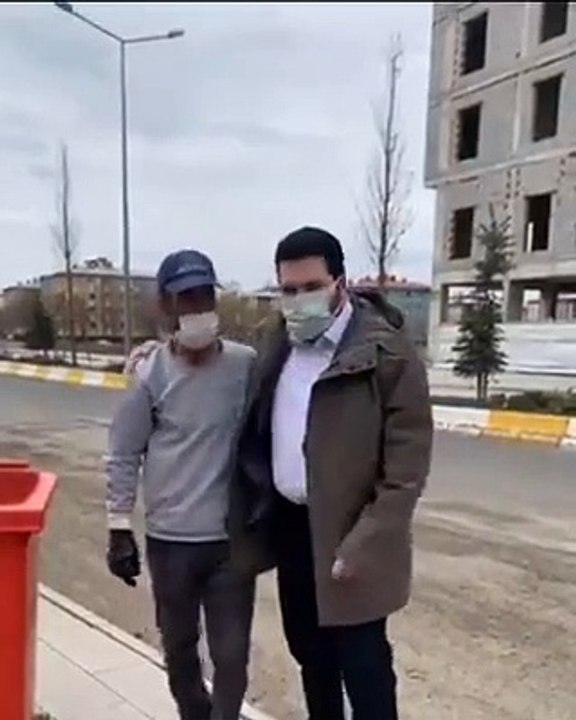 Savcı Sayan belediye işçisinin fedakarlığını anlattı... "Yüreği büyük adam böyle olur işte"