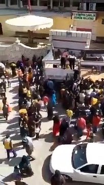 Urfa'da patates dağıtımında izdiham: Görevlilere inceleme başlatıldı