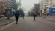 Kısıtlamayı scooter ile deldiler.. ‘’Bize kısıtlama yok, polis bizi yakalayana kadar biz kaçarız’’