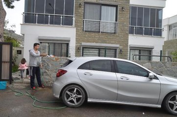 BODRUM'DA GÖKTEN ÇAMUR YAĞDI