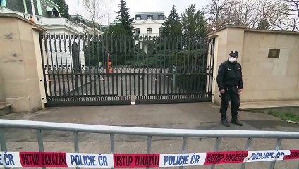 Διπλωματική ένταση Ρώσιας με Τσεχία: Η Μόσχα απελαύνει 20 τσέχους διπλωμάτες