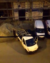 Çalıntı kamyonetle inşaat alanından demirleri böyle çaldılar