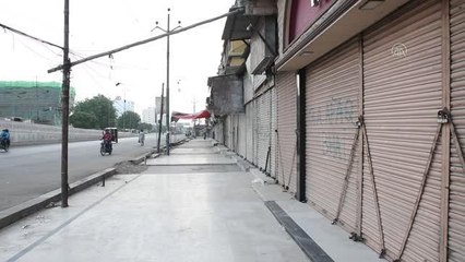 Pakistan'da dini liderler Lahor'daki "şiddete" tepki için genel grev çağrısı yaptı