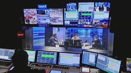 Interview, visite de terrain... Pourquoi Macron passe-t-il à l'offensive sur la sécurité ?