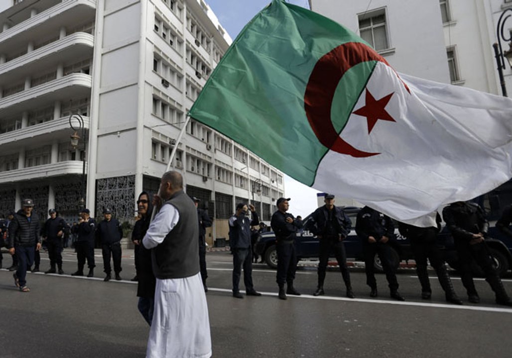 “La France coloniale a œuvré pour répandre l’an...
