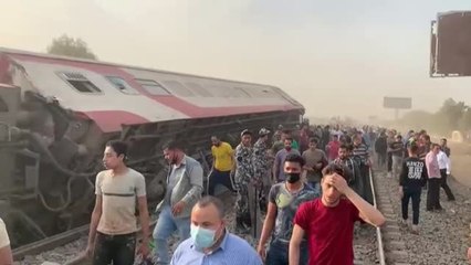 Mortal descarrilamiento de un tren en Egipto.
