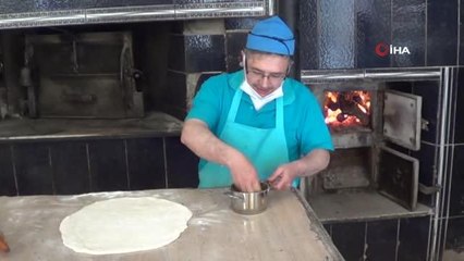 Sandıklı'da Ramazan'ın vazgeçilmezi: 'haşhaşlı tahinli pide'