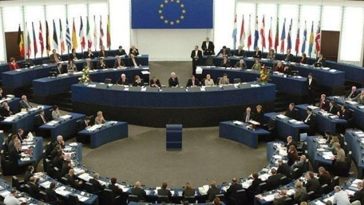 Avrupa Birliği'nden yeni kurulan Avrupa Süper Ligi'ne uyarı: Yasaları ihlal ediyorsunuz, maçları oynatmayız